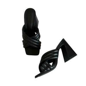 Abound Black Block Heel Crossover Strap Heels Sandals Size 6